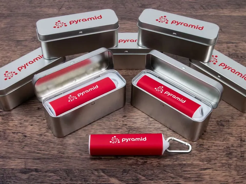 Power bank cilíndrico con gancho personalizado con logo, foto 5