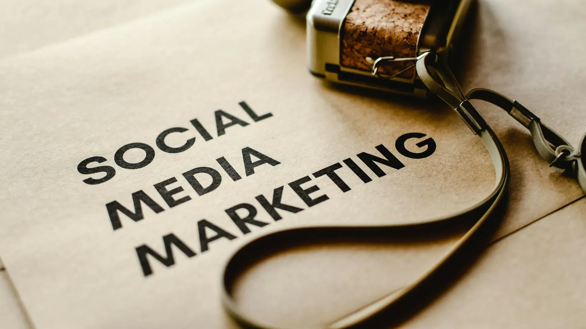 Material POP digital y físico integrados