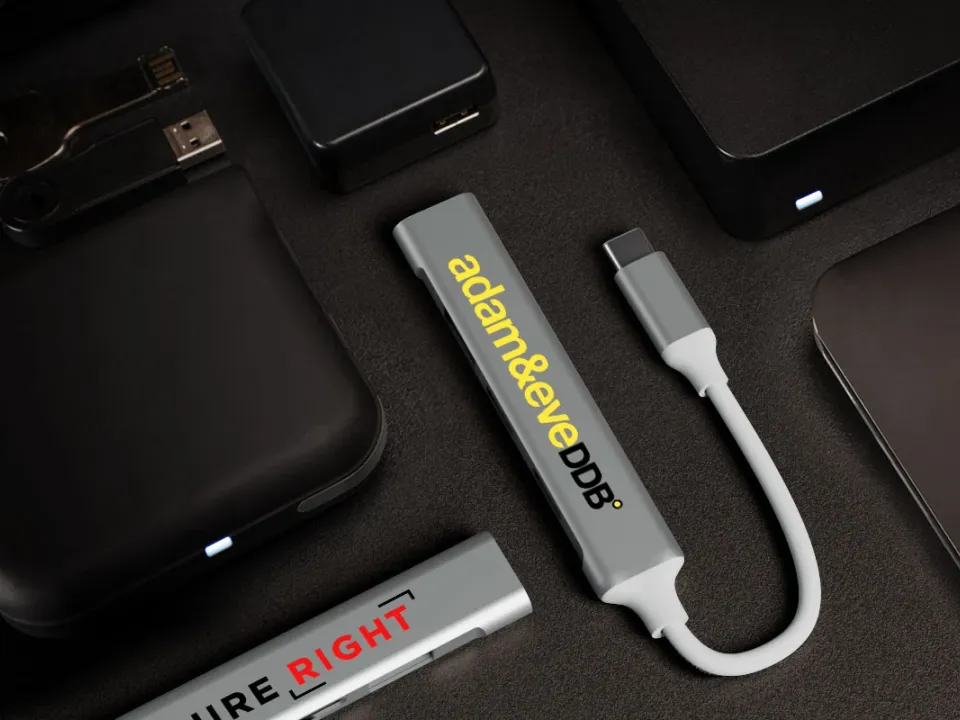 Hub USB-C multipuerto de aluminio personalizado con logo, foto 4