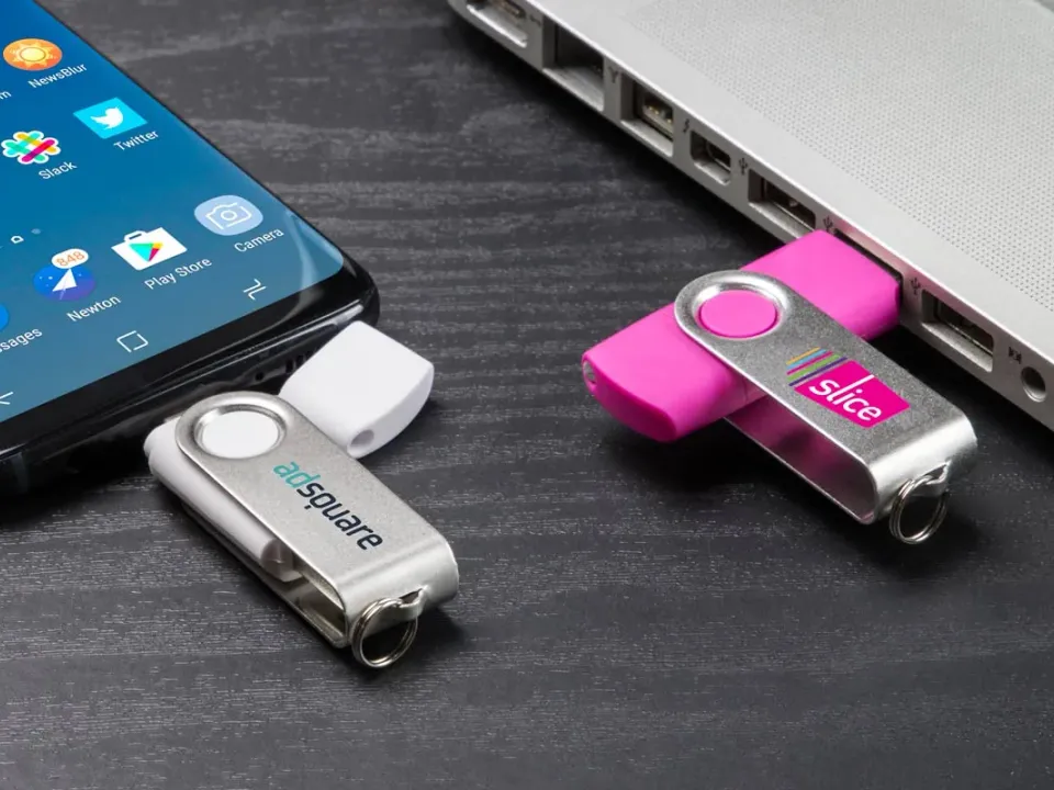 Swivel USB-A and USB-C customized with logo, photo 4
