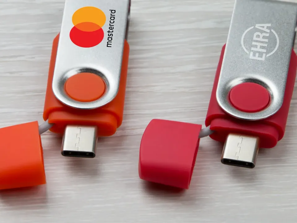 Swivel USB-A and USB-C customized with logo, photo 6