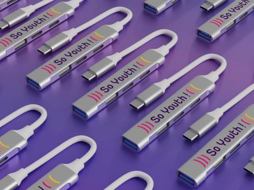 Hub USB-C multipuerto de aluminio personalizado con logo, foto 7