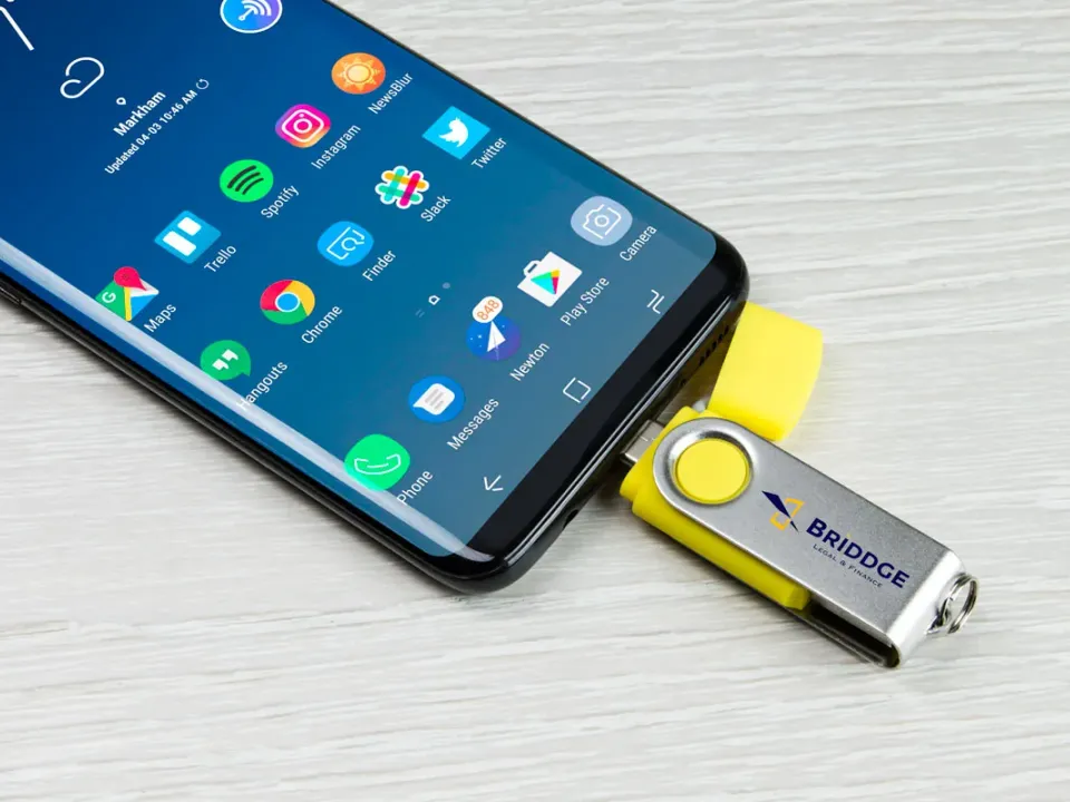 Swivel USB-A and USB-C customized with logo, photo 9